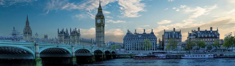 Monthly car parking for rent in London UK