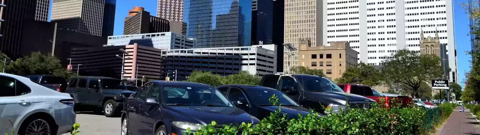 Find nearest private parking lots area on monthly paid rental nearby your places in Houston, USA