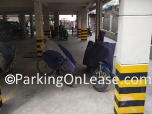 garage car parking in noida